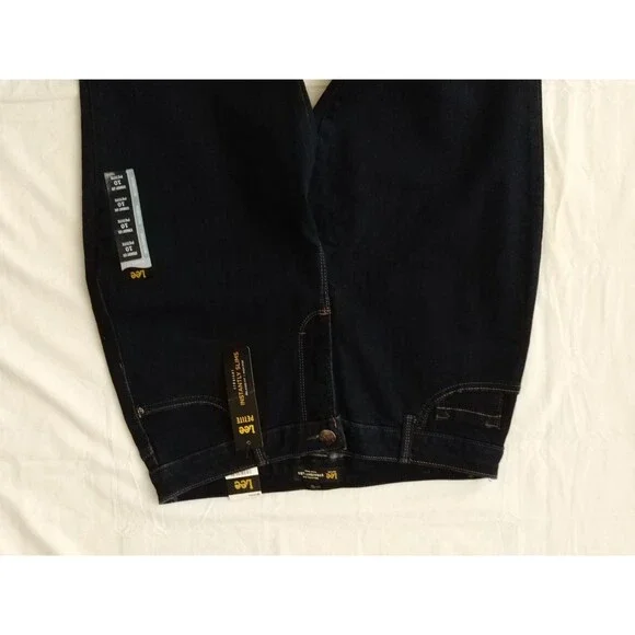 NWT Woman LEE Instantly Slims JEANS Sz 10 PETITE Dark Blue Straight Leg Relaxed - Picture 2 of 15